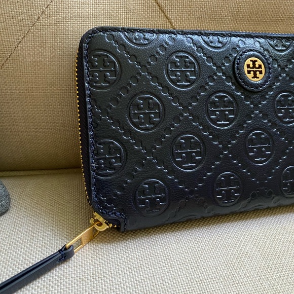 Tory Burch T Monogram Leather Zip Continental Wallet - Picture 2 of 9